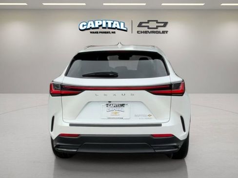 Used 2024 Lexus NX 250 FWD w/ Premium Package image 4