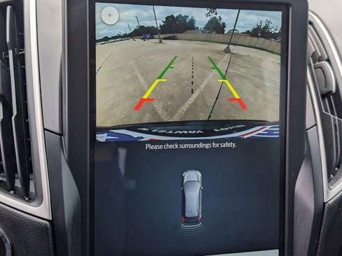 Used 2022 Ford Edge SE w/ Black Appearance Package image 16