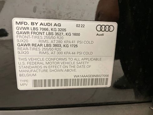 Used 2022 Audi e-tron Premium AWD/4WD image 29