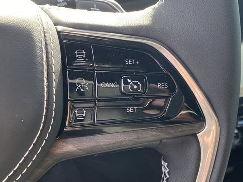 New 2025 Jeep Grand Cherokee L Overland w/ Trailer Tow Package image 39