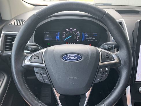 Used 2024 Ford Edge Titanium AWD/4WD image 18