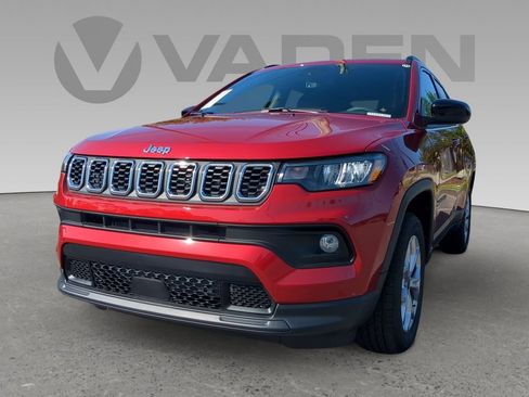 New 2025 Jeep Compass Latitude w/ Convenience Group image 19
