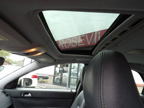Used 2008 Volvo S40 2.4i FWD image 7