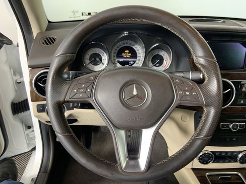 Used 2013 Mercedes-Benz GLK 250 BlueTEC 4MATIC w/ Premium 1 Pkg image 31
