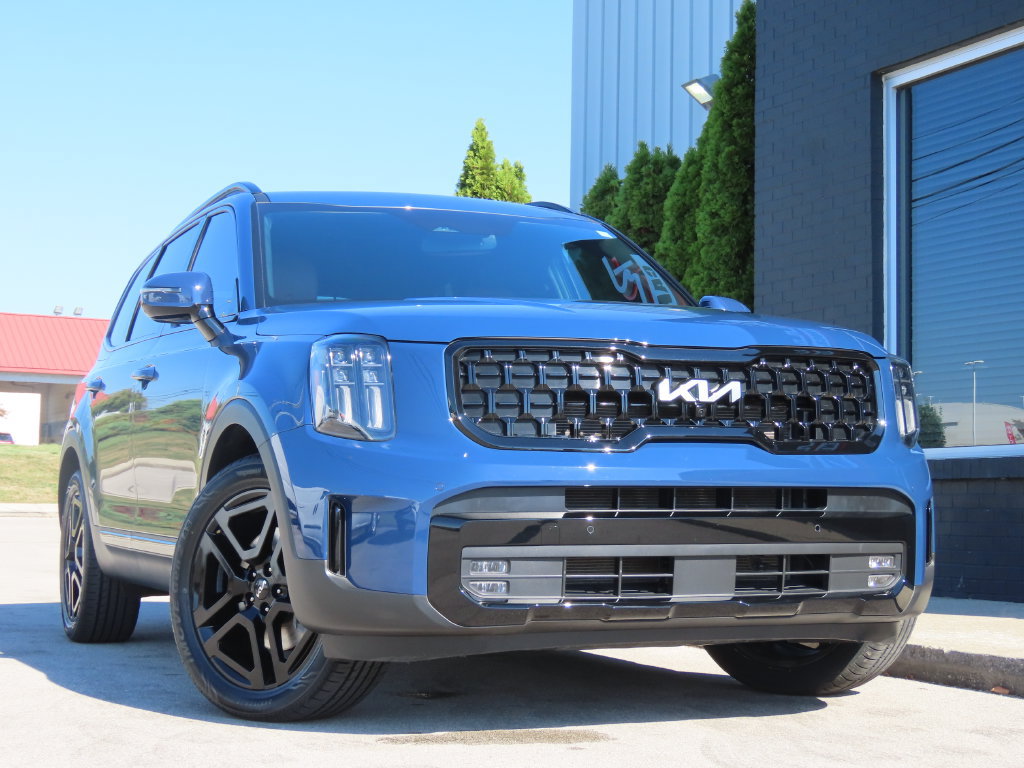 Used 2024 Kia Telluride SX X-Line AWD/4WD image 1