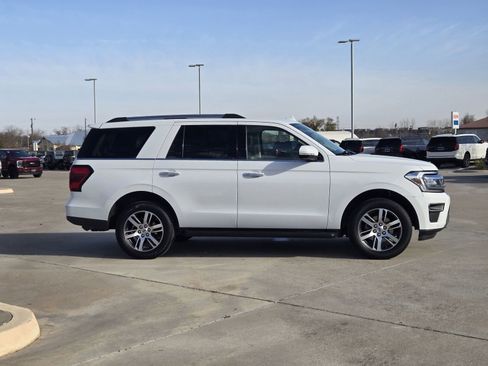 Certified 2024 Ford Expedition Limited image 7
