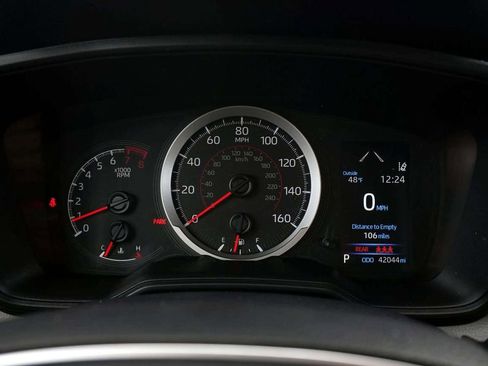 Used 2022 Toyota Corolla Cross LE image 23