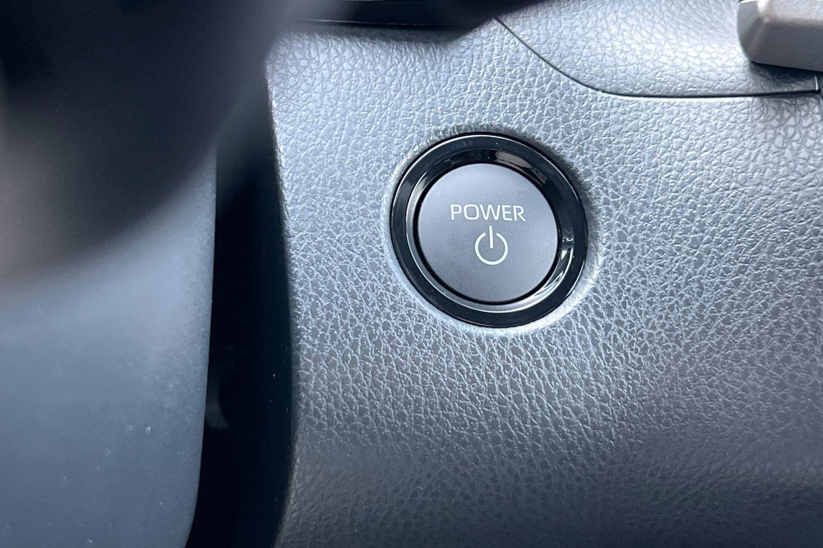 New 2026 Toyota Camry Hybrid FWD image 24