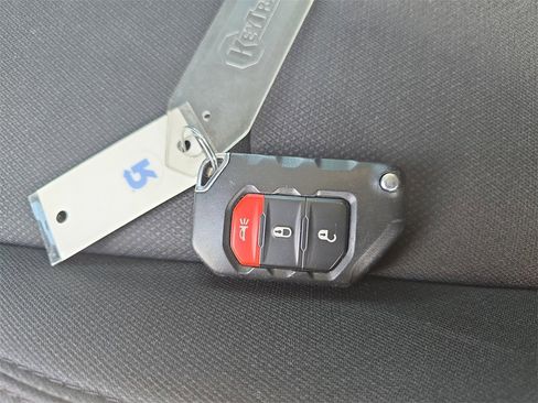 Used 2023 Jeep Wrangler Sport S image 36