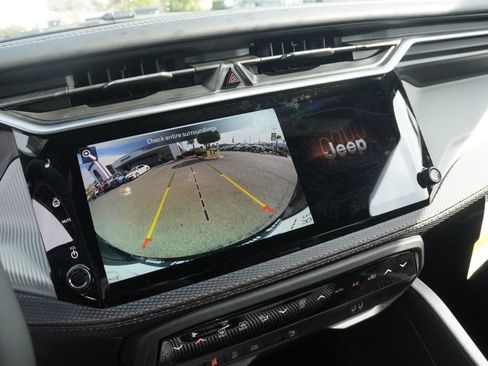 New 2026 Jeep Cherokee Limited AWD/4WD image 14