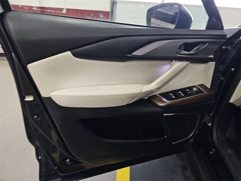 Used 2023 MAZDA CX-9 Signature image 16
