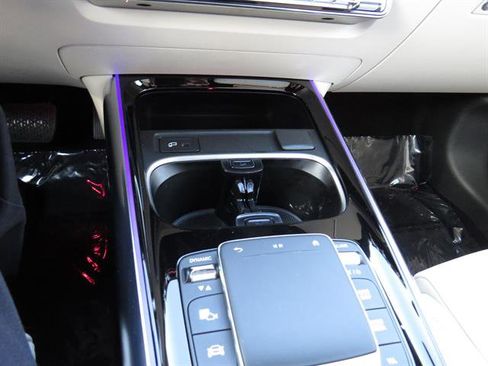 Certified 2023 Mercedes-Benz GLA 250 4MATIC image 19