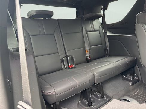 Used 2022 Chevrolet Tahoe RST image 14