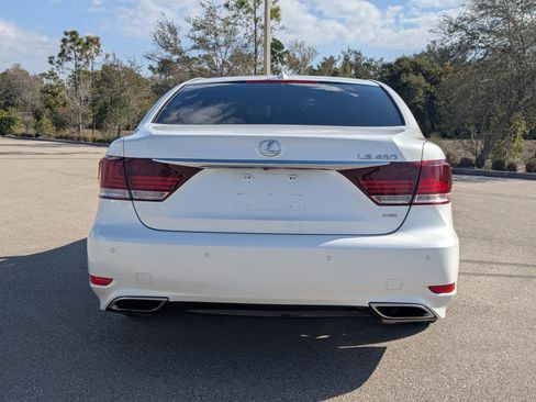 Used 2014 Lexus LS 460 AWD w/ Comfort Package image 6