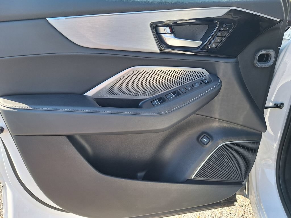 Certified 2024 Acura MDX w/ Technology Package FWD image 34
