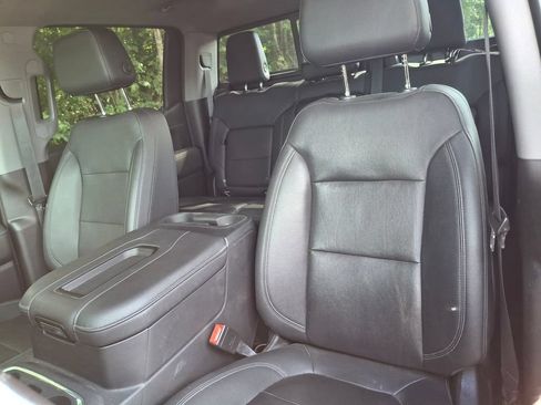 Used 2021 GMC Sierra 1500 SLT w/ SLT Premium Package AWD/4WD image 10