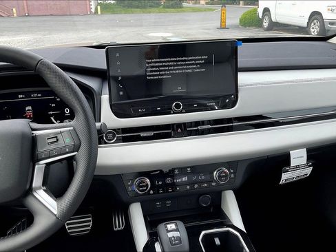 New 2025 Mitsubishi Outlander AWD image 7