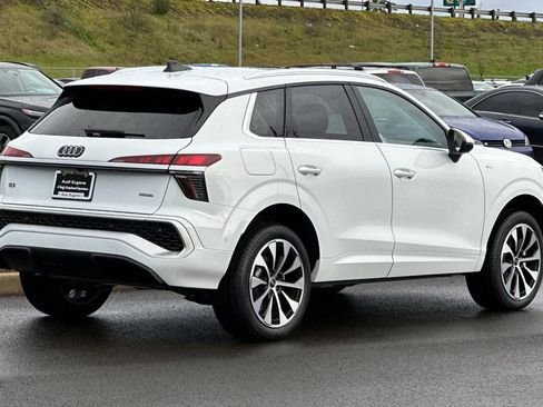 New 2026 Audi Q3 quattro 2.0T AWD/4WD image 3