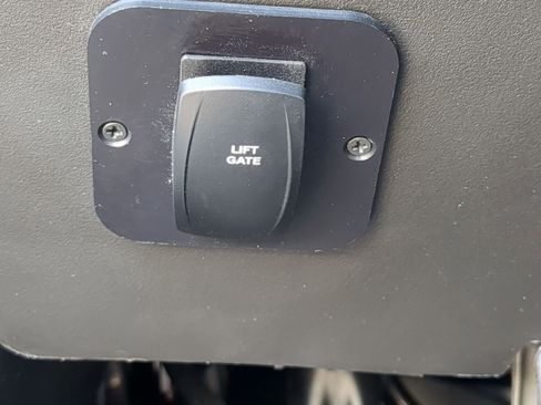 New 2025 GMC Savana 4500 w/ Power Convenience Package image 18