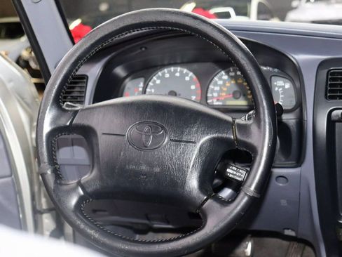 Used 1999 Toyota 4Runner SR5 image 15
