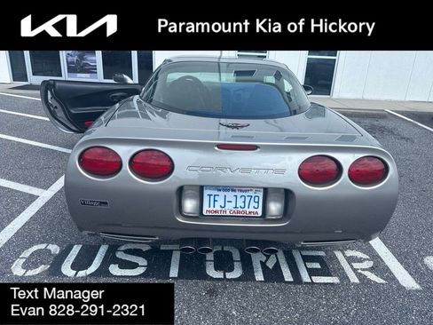 Used 1998 Chevrolet Corvette Coupe w/ Roof Pkg RWD image 5