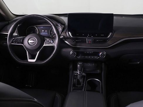 Used 2024 Nissan Altima 2.5 SL FWD image 33