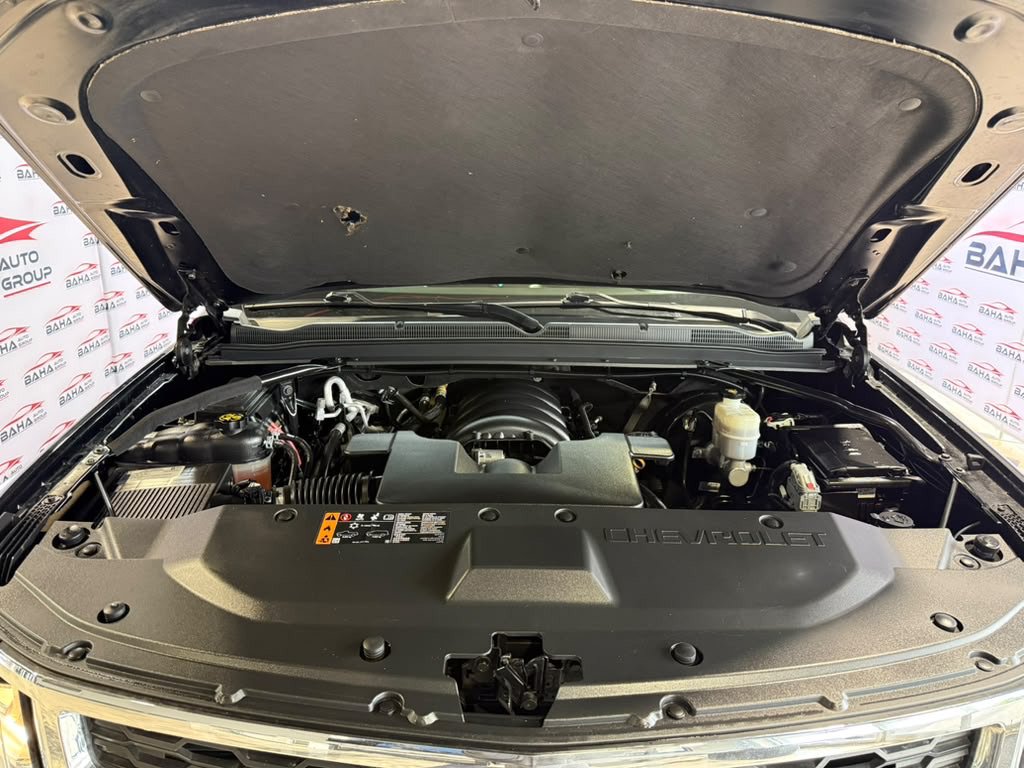 Used 2020 Chevrolet Suburban LT AWD/4WD image 52