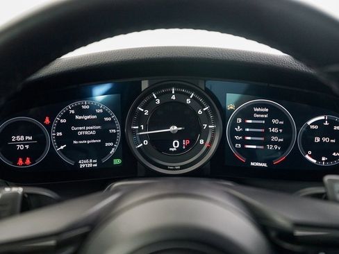 Used 2020 Porsche 911 Carrera RWD image 25
