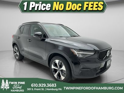 Used 2024 Volvo XC40 B5 Core