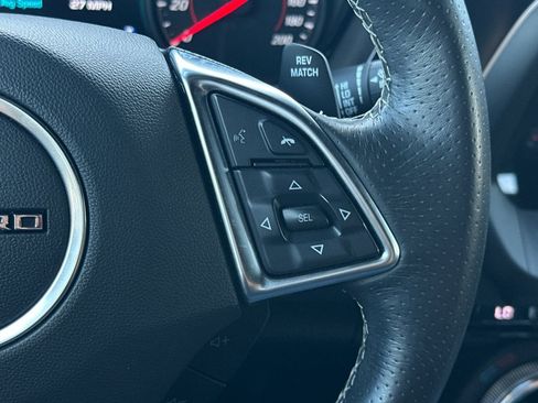 Used 2018 Chevrolet Camaro SS image 26