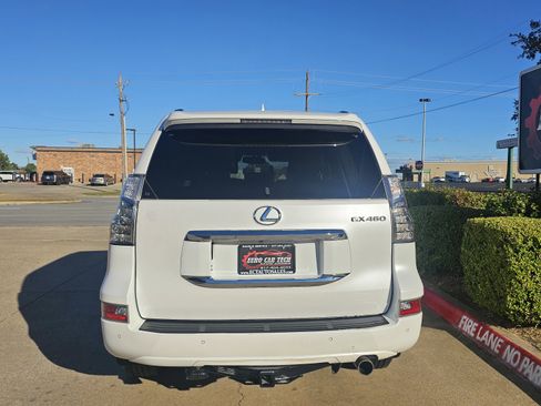 Used 2014 Lexus GX 460 w/ Premium Package image 4