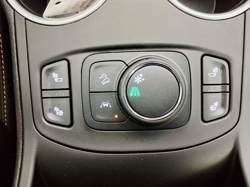 Used 2020 GMC Terrain SLE w/ Driver Convenience Package FWD image 22