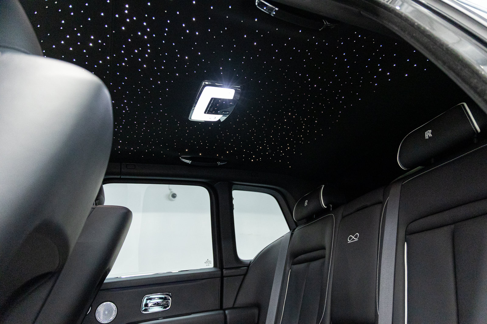 Certified 2024 Rolls-Royce Cullinan Black Badge w/ Driver's Package AWD/4WD image 46