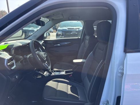 New 2026 Chevrolet TrailBlazer LT w/ Convenience Package image 9