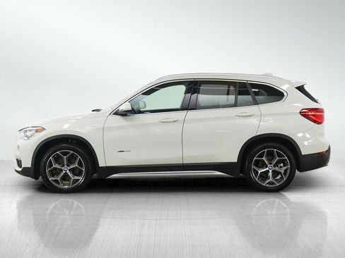Used 2017 BMW X1 xDrive28i image 2