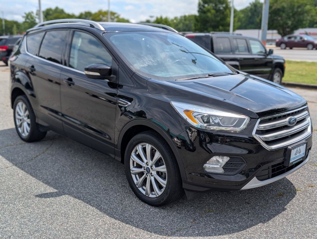 Used 2017 Ford Escape Titanium AWD/4WD image 12