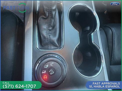 Used 2015 Ford Explorer XLT w/ Equipment Group 202A AWD/4WD image 29