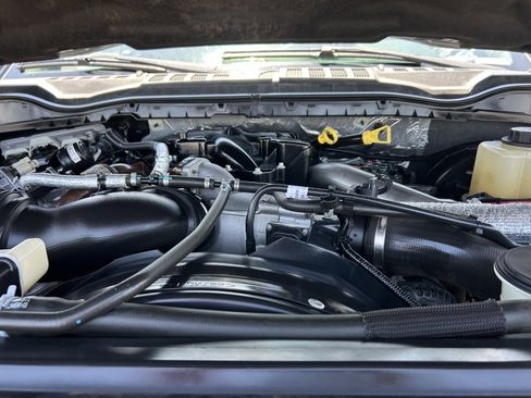 Used 2017 Ford F350 XLT w/ XLT Value Package AWD/4WD image 33