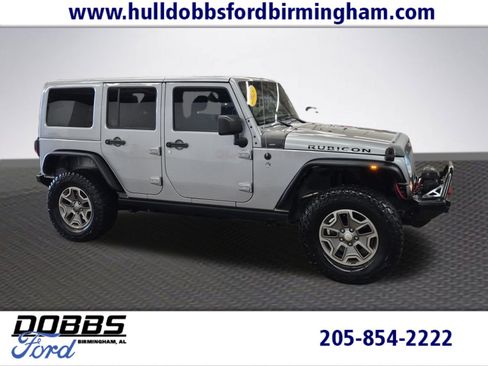 Used 2015 Jeep Wrangler Unlimited Rubicon w/ Connectivity Group AWD/4WD image 1
