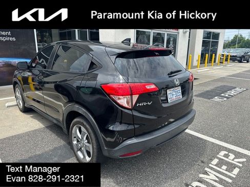 Used 2017 Honda HR-V LX image 4