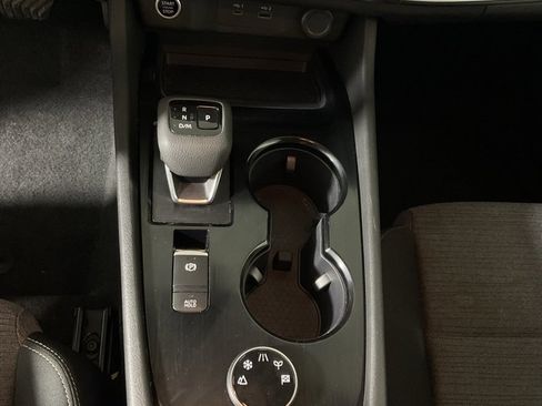 Used 2023 Nissan Rogue SV image 27