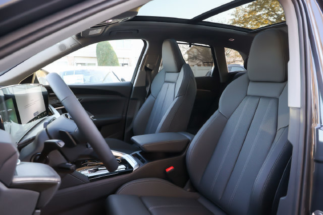 New 2026 Audi Q5 Premium Plus AWD/4WD image 33