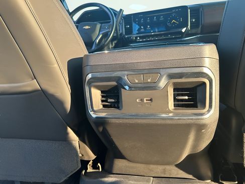 Used 2024 Chevrolet Silverado 2500 High Country AWD/4WD image 21