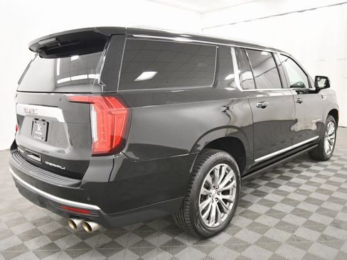Used 2021 GMC Yukon XL Denali image 8