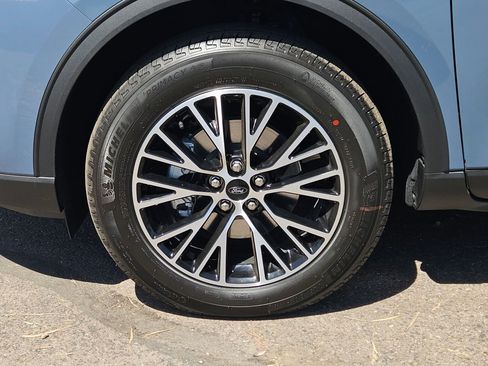 New 2025 Ford Escape SE w/ PHEV Premium Package image 7