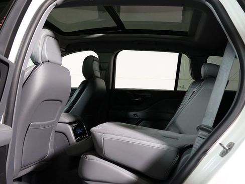 Used 2020 Lincoln Aviator Reserve w/ Equipment Group 201A AWD/4WD image 15