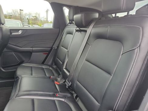 Used 2023 Ford Escape Platinum AWD/4WD image 26