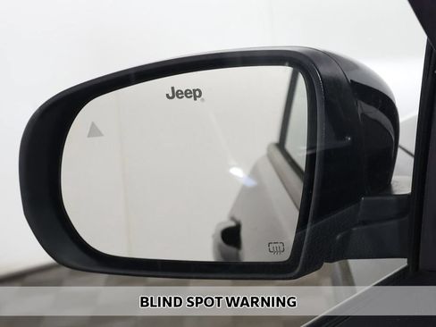 Used 2023 Jeep Compass Limited AWD/4WD image 4