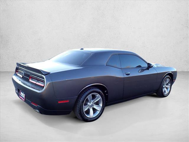 Used 2020 Dodge Challenger SXT RWD image 4