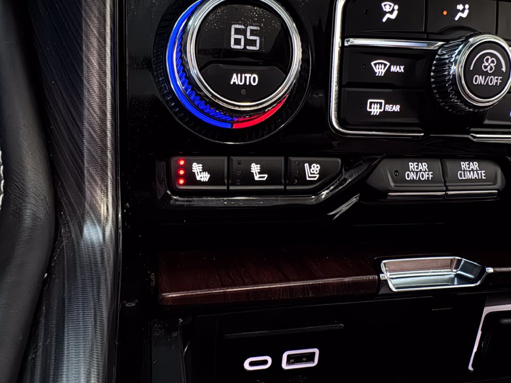 Certified 2023 GMC Yukon Denali Ultimate AWD/4WD image 27